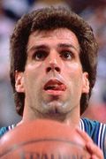 Kelly Tripucka